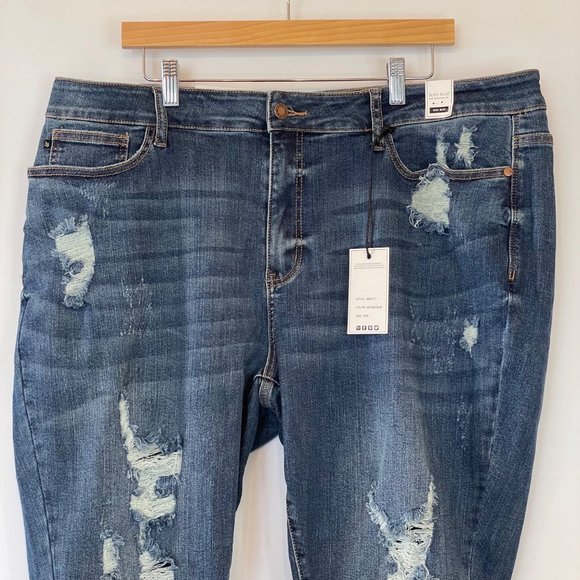 NWT Judy Blue Los Angeles Womens 22W Mid Rise Distressed Skinny Jeans JB88177 - Picture 2 of 16
